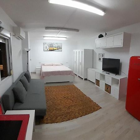 מאלגה Estudio Frente A Estacion Maria Zambrano מראה חיצוני תמונה